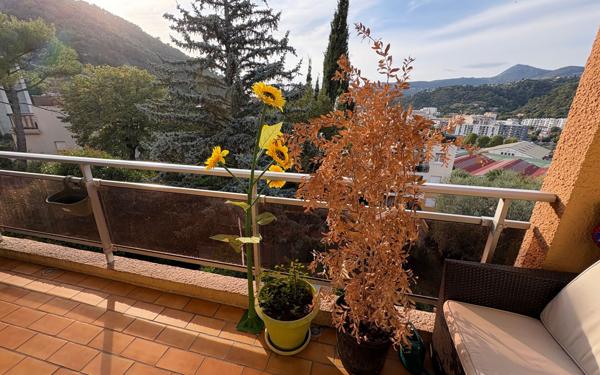 Appartement à vendre    4 pièces •  La Trinité