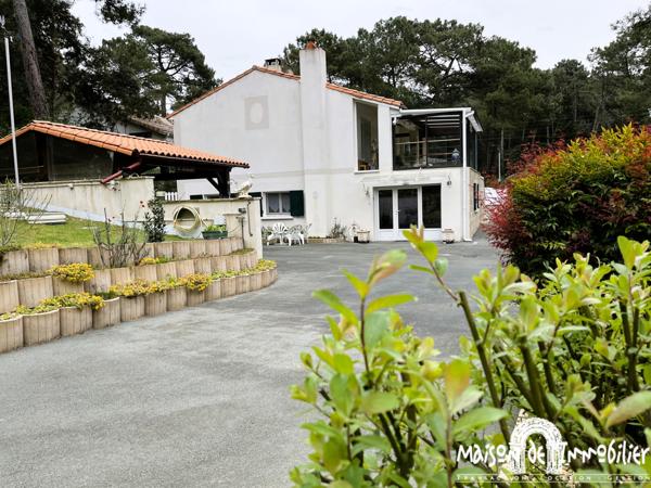 VENTE MAISON PROCHE PLAGE - 2 LOGEMENTS - SECTEUR BOISE - PISCINE - SUD ROYAN