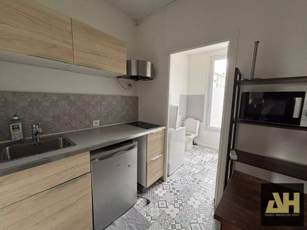 BREST - T3 MEUBLE DE 47M2 - PROCHE BUS ET ECOLES