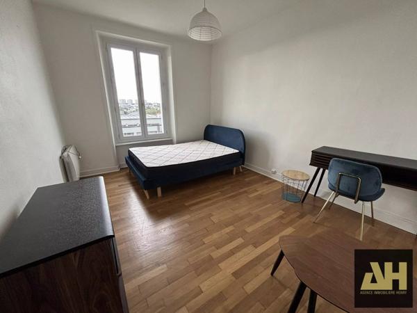 BREST - T3 MEUBLE DE 47M2 - PROCHE BUS ET ECOLES
