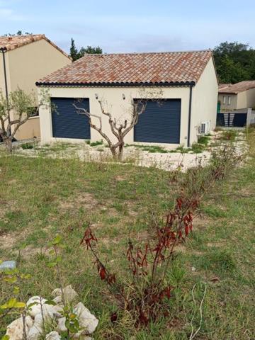 Villa Neuve Plain pied 83m², 2 chambres, Terrain 406m² à Chantemerle les Grignan 295000HAI
