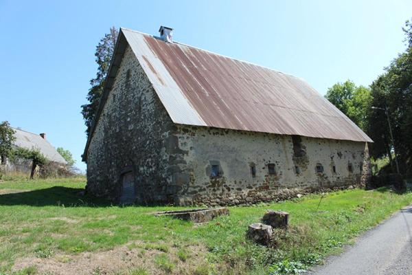 Grange à Larodde (63)