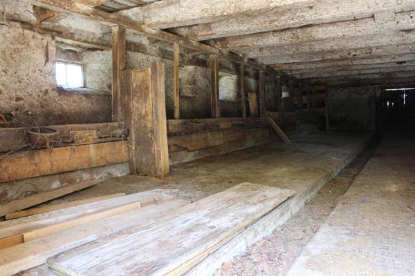 Grange à Larodde (63)