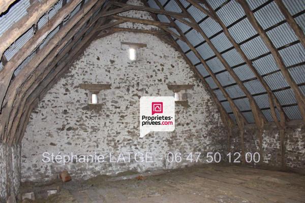 Grange à Larodde (63)