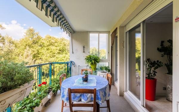 Appartement à vendre    3 pièces •  Saint-Laurent-du-Var