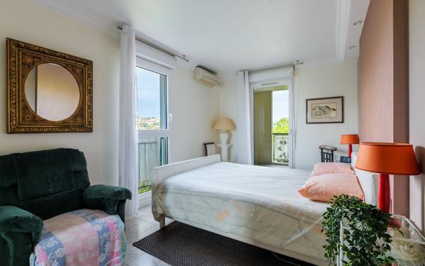 Appartement à vendre    3 pièces •  Saint-Laurent-du-Var