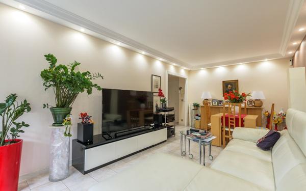 Appartement à vendre    3 pièces •  Saint-Laurent-du-Var