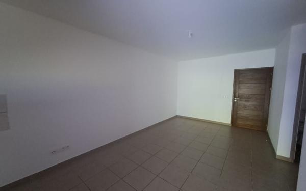 Appartement à vendre    2 pièces •  Remire-Montjoly