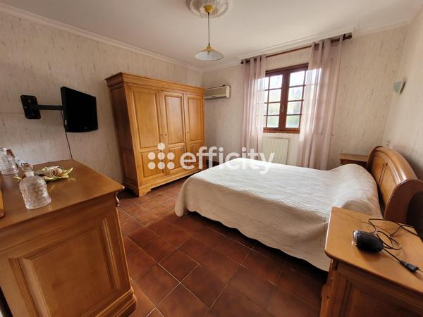 Maison 12 pièces - 260 m²