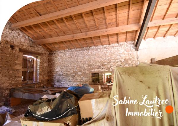 Lombers (81120) Maison en pierres avec vue exceptionnelle – charme, potentiel et dépendances