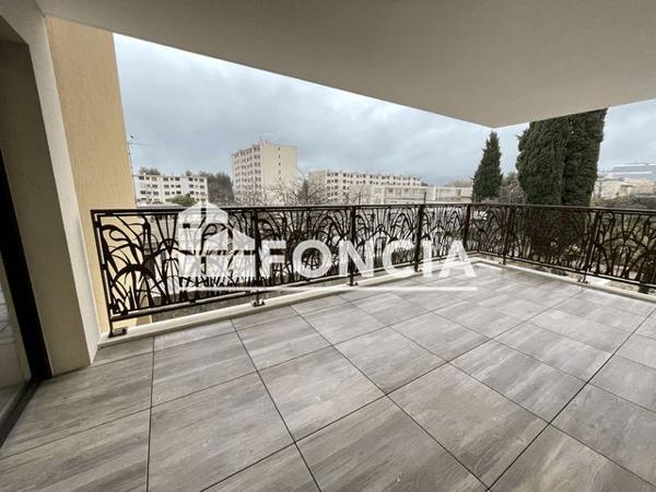 Location Appartement 2 pièces 51.42 m² - VIASOLA 14/16 BOULEVARD PASTEUR Hyeres 83400