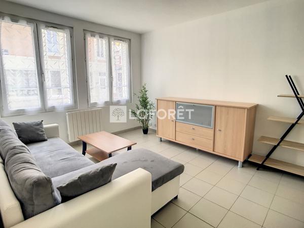 Location appartement près de Mourmelon-le-Grand - 2 pièce(s) - 40 m² - 530 €/mois