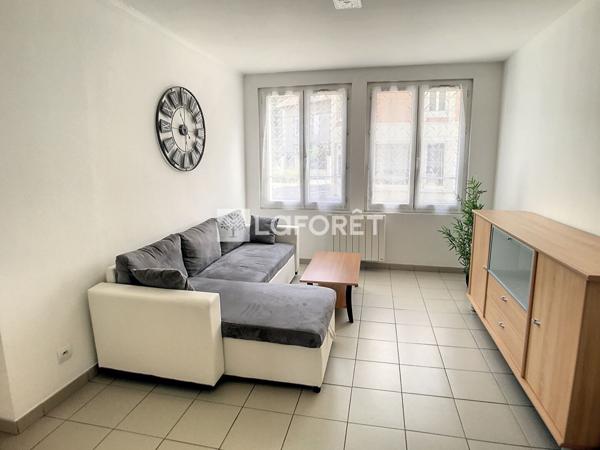 Location appartement près de Mourmelon-le-Grand - 2 pièce(s) - 40 m² - 530 €/mois