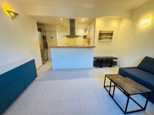 Appartement 33 m² en rez-de-chaussée Proximité port et plages