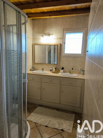 Maison à vendre 9 pièces 207 m² Roquefeuil