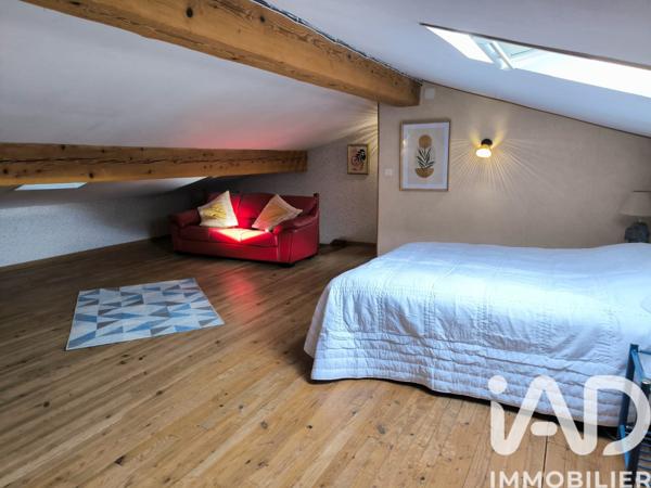 Maison à vendre 9 pièces 207 m² Roquefeuil