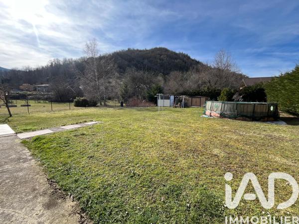 Maison à vendre 9 pièces 207 m² Roquefeuil