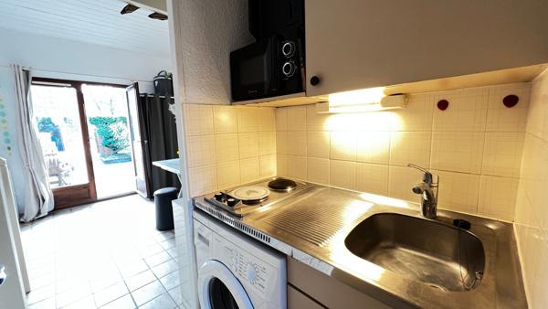 Maison en résidecne sécurisée, avec jardin, 2 places de parking