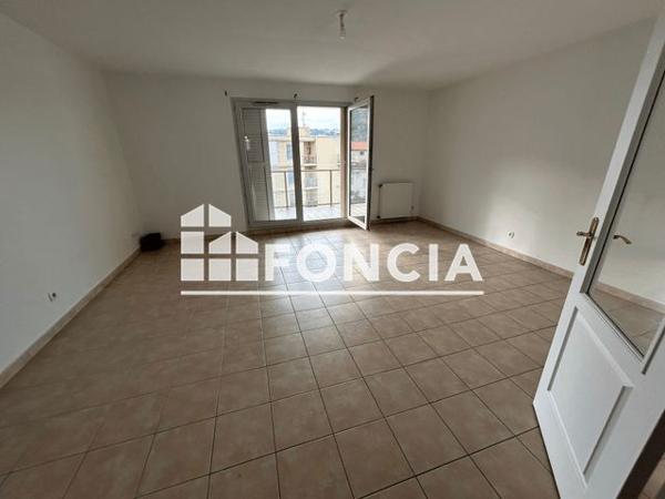 Location Appartement 3 pièces 73.49 m² - 47 RUE ROGER SALENGRO Givors 69700