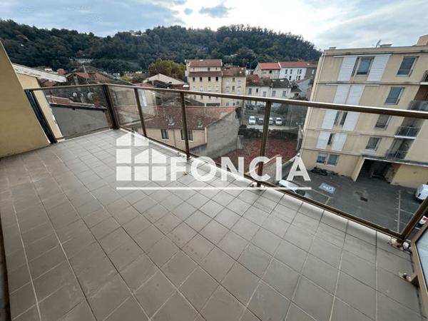 Location Appartement 3 pièces 73.49 m² - 47 RUE ROGER SALENGRO Givors 69700