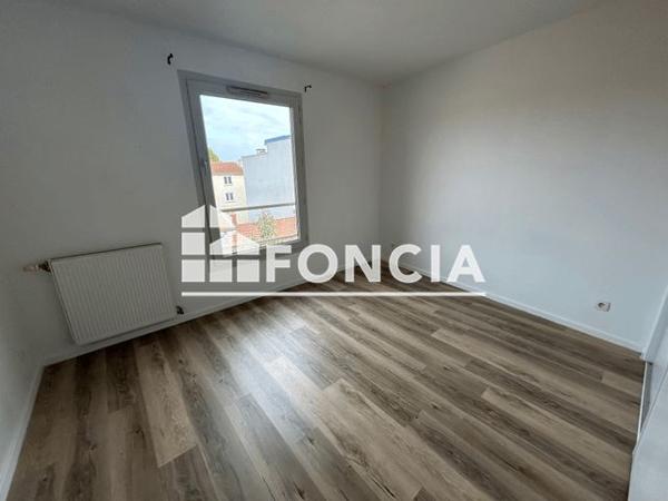 Location Appartement 3 pièces 73.49 m² - 47 RUE ROGER SALENGRO Givors 69700