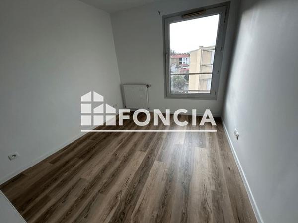 Location Appartement 3 pièces 73.49 m² - 47 RUE ROGER SALENGRO Givors 69700