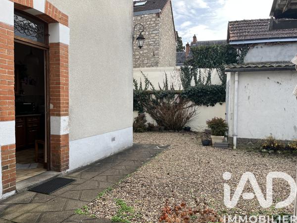 Maison à vendre 5 pièces 118 m² Saint-Denis-en-Val
