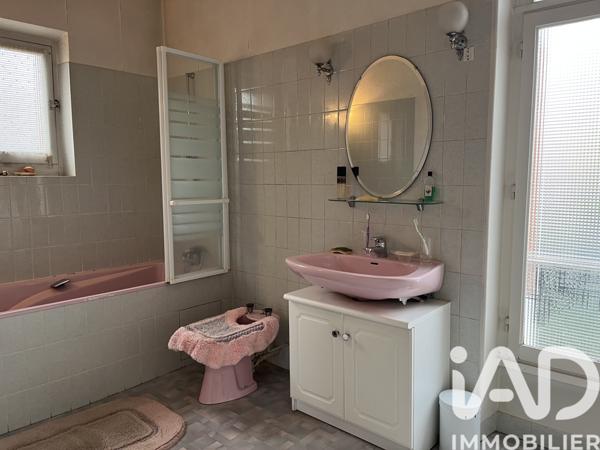 Maison à vendre 5 pièces 118 m² Saint-Denis-en-Val