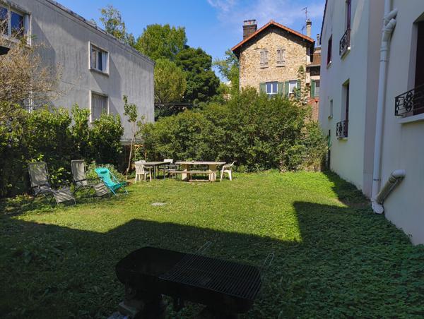 Duplex esprit maison, plein de charme