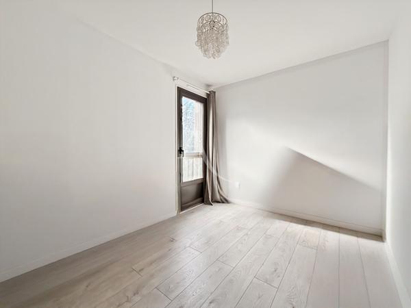 A vendre en exclusivité Appartement T3 avec place de parking, garage et cave 13011 MARSEILLE
