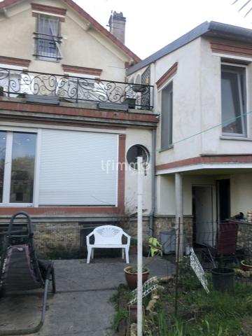 Maison atypique avec terrain
