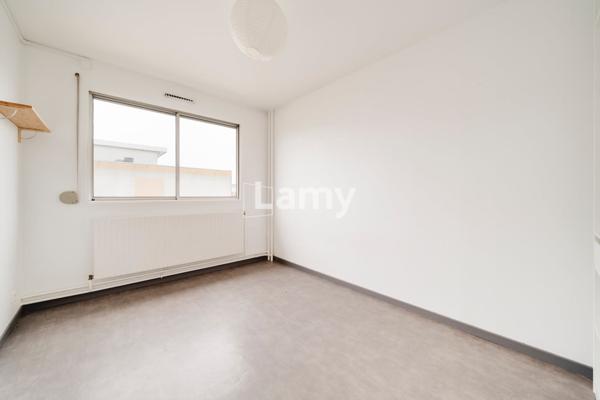 Appartement+ parking sous sol et cave