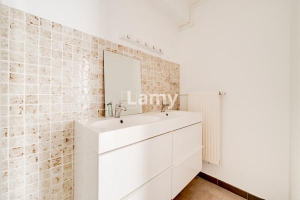 Appartement+ parking sous sol et cave