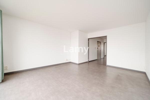 Appartement+ parking sous sol et cave