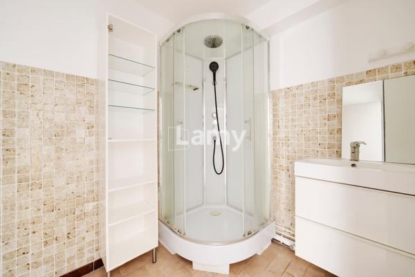 Appartement+ parking sous sol et cave