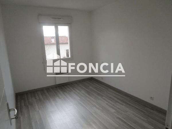 Location Maison 4 pièces 87 m² - 2 RUE DE LA PLAINE Saint-sulpice 81370