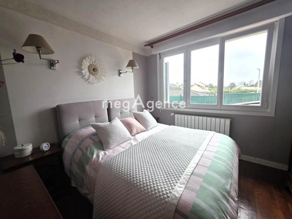 Maison à MONTFERMEIL, 93370 - 6 pièces 120m²