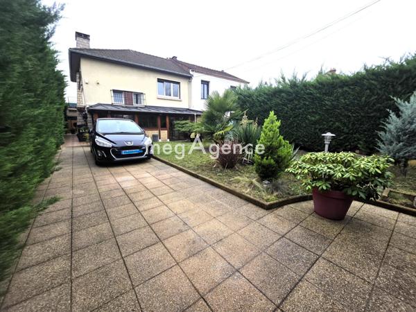 Maison à MONTFERMEIL, 93370 - 6 pièces 120m²