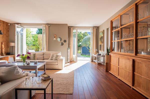 Maison
         9 pièces
        - 196 m² Bien prestige 796 950 € *