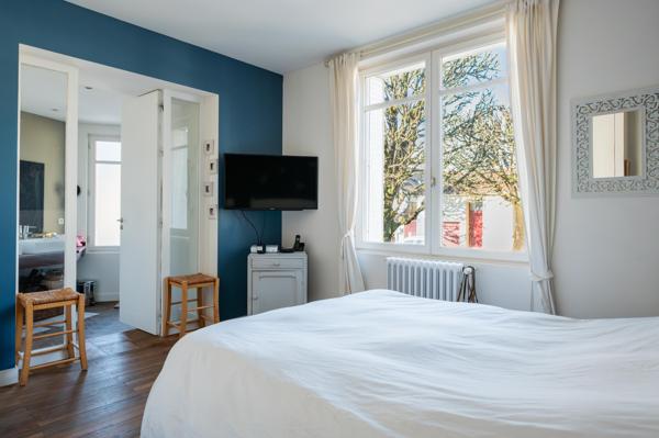 Maison
         9 pièces
        - 196 m² Bien prestige 796 950 € *