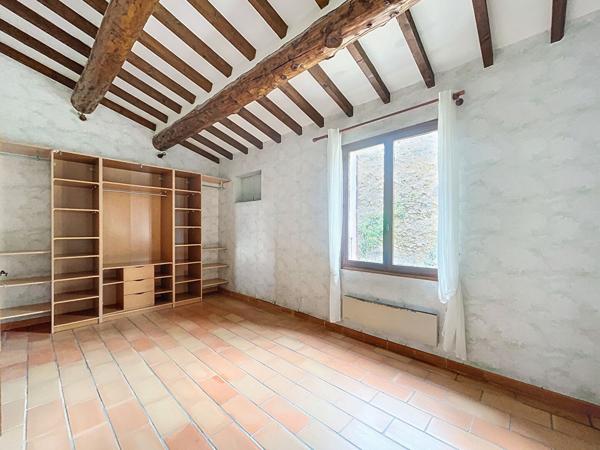 Maison Villeneuve 5 pièces 148 m²,  garage, abris et dépendance