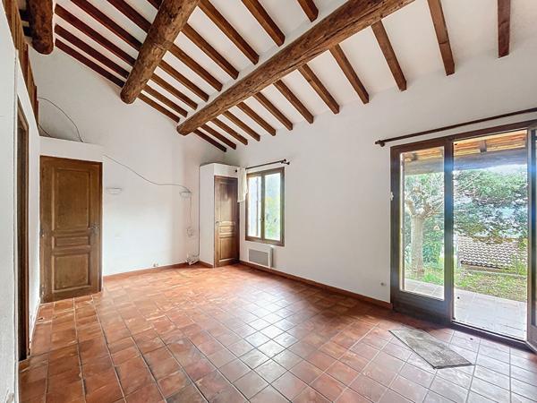 Maison Villeneuve 5 pièces 148 m²,  garage, abris et dépendance