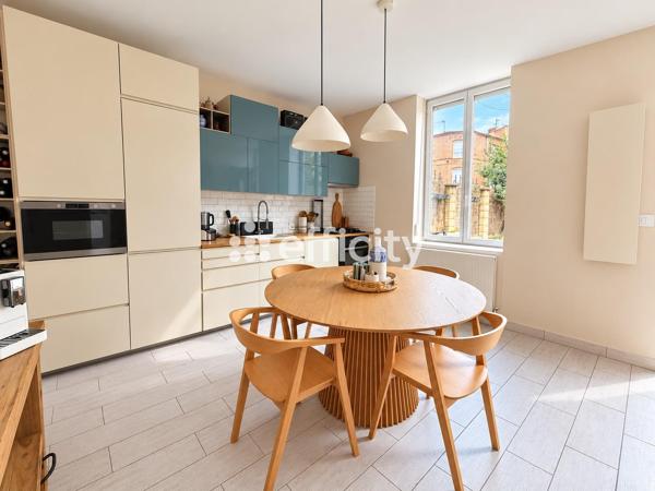 Maison
         3 pièces
        - 75 m² 188 000 €*