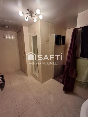 Maison 145 m² édifiée sur un terrain de 455 m² Grange,Terrain, Terrasse