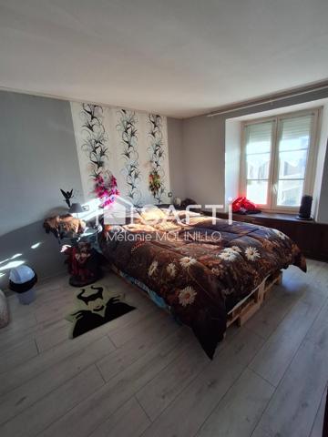 Maison 145 m² édifiée sur un terrain de 455 m² Grange,Terrain, Terrasse