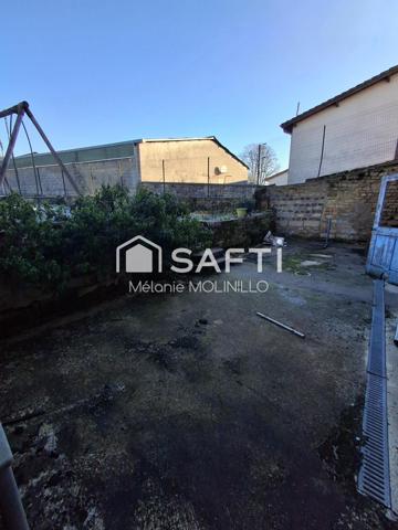 Maison 145 m² édifiée sur un terrain de 455 m² Grange,Terrain, Terrasse