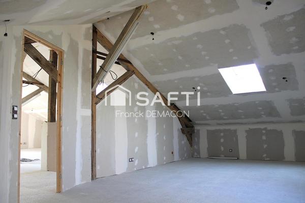 2 maisons + grange à 279 000 € ! Opportunité rare !