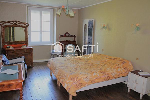 2 maisons + grange à 279 000 € ! Opportunité rare !