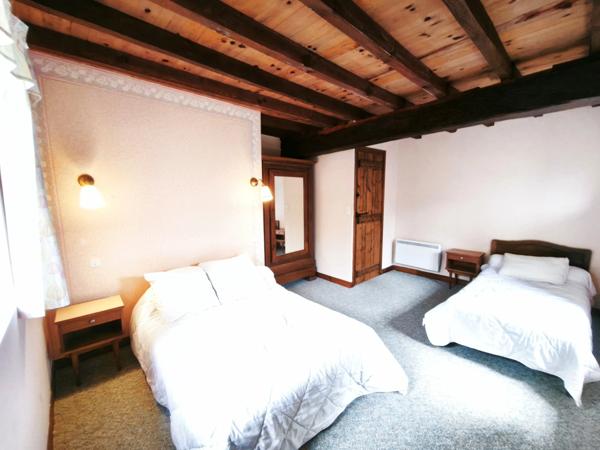 Propriété, Corps de ferme à vendre 9 pièces SAINT GEIN (40)