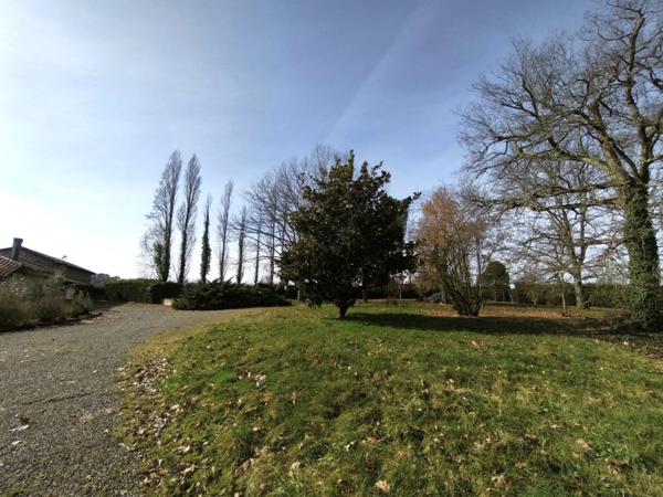 Propriété, Corps de ferme à vendre 9 pièces SAINT GEIN (40)
